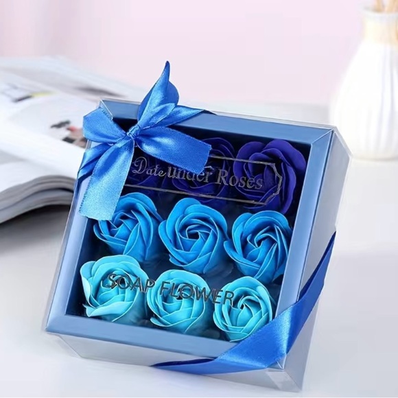 Flower soaps - Picture 3 of 6